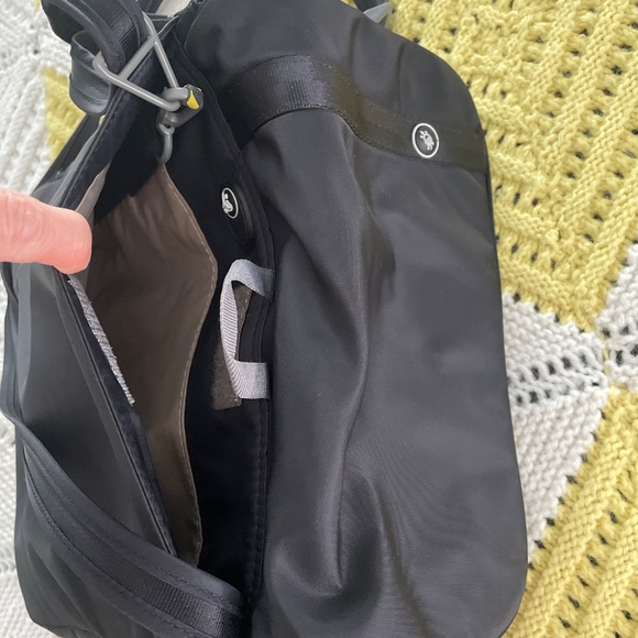 Pacsafe brand purse bag black NWOT - Picture 6 of 8